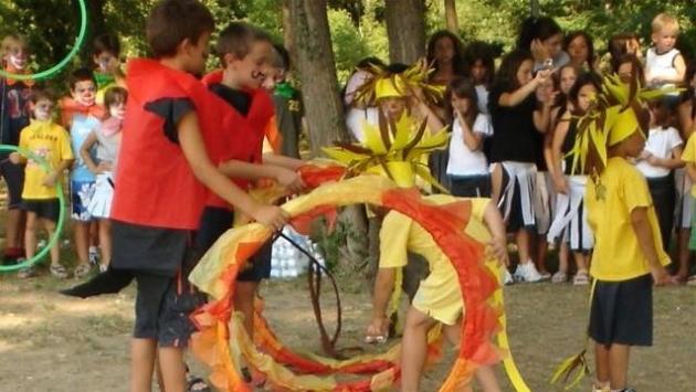 Bambini, la Regione verso 'modalità alternative e creative' per i centri estivi. Pensando a settembre