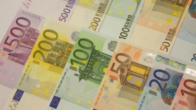 Pil, Bankitalia stima caduta nel primo trimestre del 5%