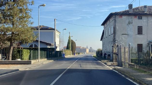 Nel fosso per evitare di essere investiti