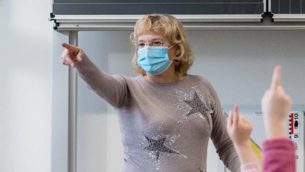 «Noi appena laureati ora torniamo a scuola come supplenti»