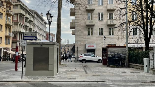 Inciviltà senza freni: una strada dimenticata