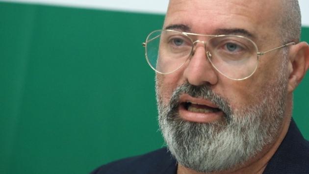 Bonaccini lancia già la fase 3: 'Bus gratis per gli studenti'
