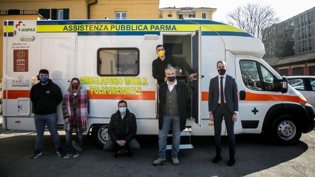 «Parlo Parmigiano» l'ambulatorio mobile della Pubblica per i vaccini