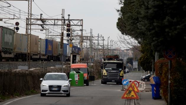 Via Toscana, le barriere acustiche non arrivano