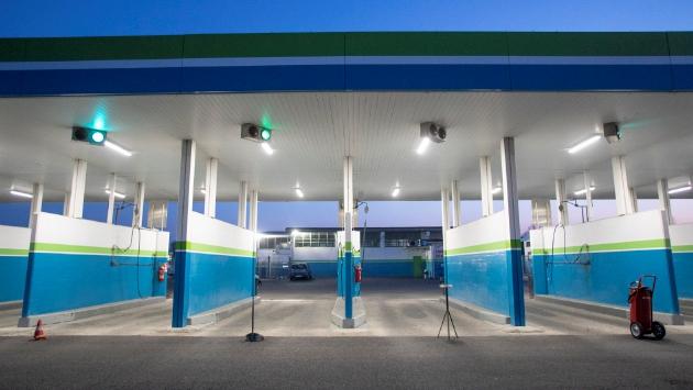«Il prezzo del metano è calato, riapro il distributore»