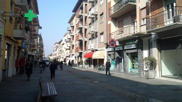 Fidenza, a 4 anni da sola in via Cavour: si era persa, salvata da due passanti