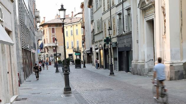Barista aggredito e insultato «Violenza improvvisa, ora ho paura»