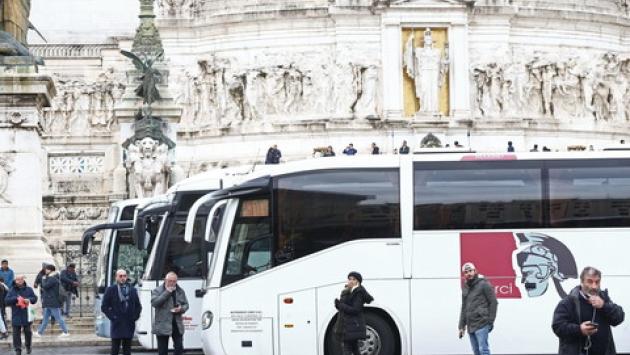 Bus turistici "settore in rivolta, pronti allo sciopero fiscale"