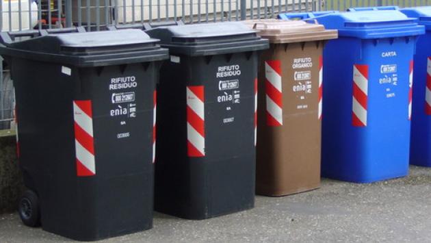 Il Comune: 'Chiederemo a Iren la riduzione della Tari per il periodo di chiusura delle imprese'