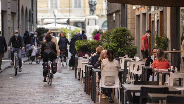 Primo giorno di Fase 2, Parma rialza le serrande