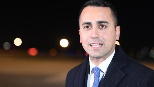  Galli: 'Le classi sono incubatrici perfette del virus'. Azzolina firma per la stabilizzazione di 4.500 precari. Seychelles, niente navi da crociera anche per il 2021