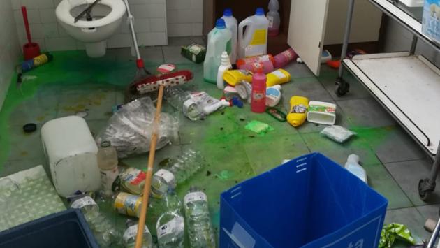 Nuova incursione:  i vandali  devastano l'oratorio