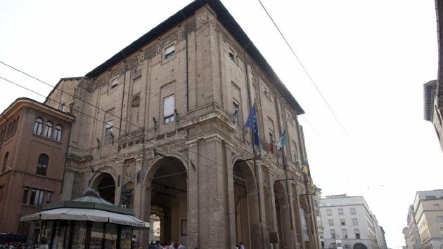 Luce e gas sempre più cari: il Comune raddoppia la spesa per le bollette