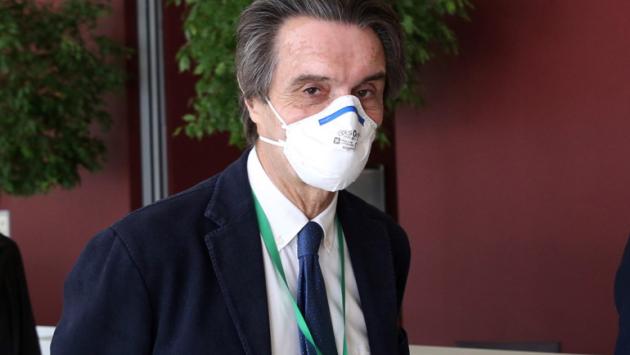 Spostamenti tra regioni, Boccia: 'Se si riparte, lo si fa senza distinzioni'. Solinas: 'Il passaporto sanitario serve per vacanze sicure'