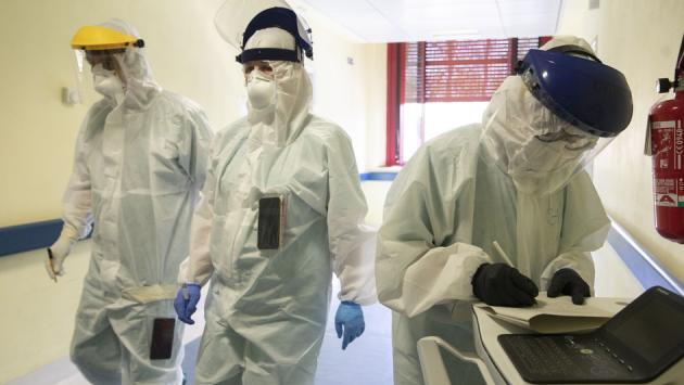 Crollo dei pazienti Covid in ospedale: 4 in rianimazione, 8 al Barbieri