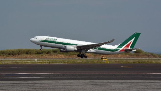 Alitalia: riprende il collegamento diretto Roma-New York