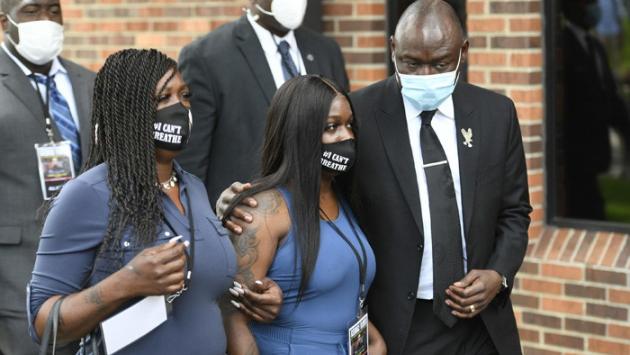 Caso Floyd, Minneapolis smantella dipartimento di polizia  Biden incontrerà oggi la famiglia