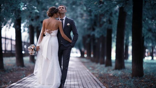 Matrimoni, il no dei futuri sposi alla cerimonia in mascherina
