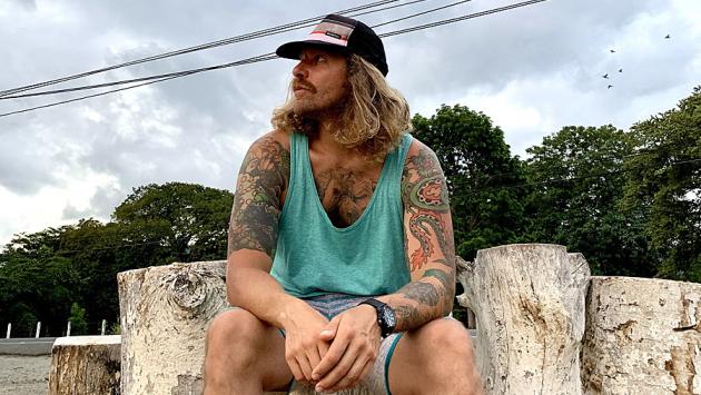 Riccardo Martinelli, il tatuatore - giramondo che ha messo radici a Fidenza