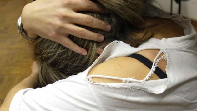 L'onda lunga delle donne che chiedono aiuto: oltre 300 a Parma