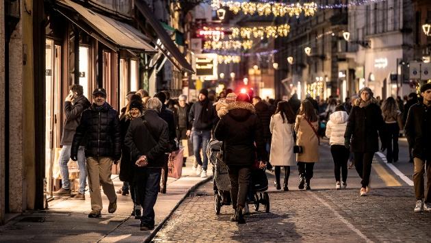 Centro pedonalizzato: le pagelle dei parmigiani, divisi dopo il primo weekend senz'auto