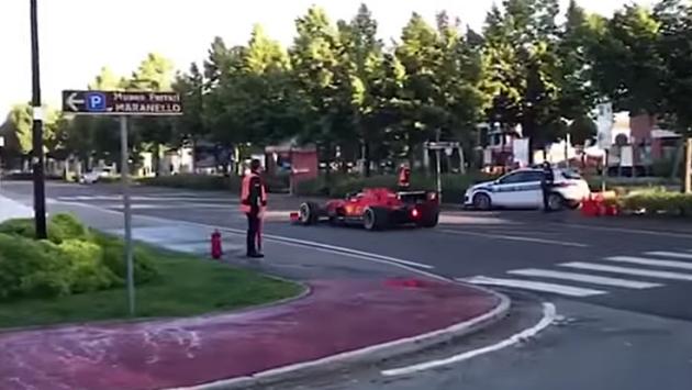 La Ferrari di Leclerc "sveglia" Maranello - Video