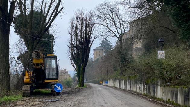 Lavori sulla frana: riaperta la strada per Tabiano Castello