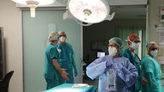 Calano ancora le vittime in Italia: 23. In 9 regioni terapie intensive vuote