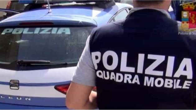Doveva essere in carcere ma l'hanno trovato "on the road": spacciatore arrestato
