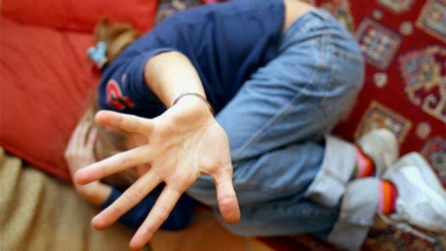 Educatore arrestato per una relazione con una 14enne: per il Riesame i domiciliari "non sono sufficienti"