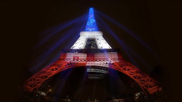 Parigi riapre la Tour Eiffel