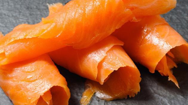 Rischio Listeria, richiamato lotto di salmone Sarlaks-Vegè