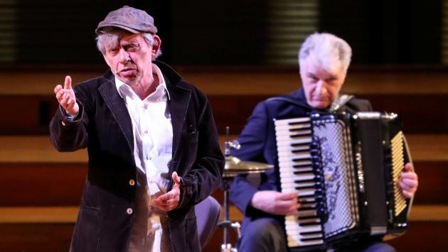 Paolo Rossi al Paganini: «Meglio un fiasco trionfale di un successo sobrio»