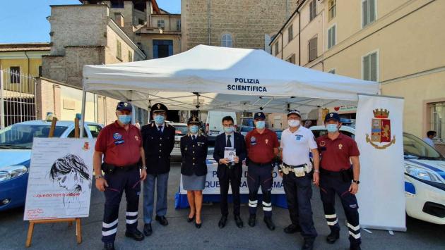 “Questo non è amore”: la prevenzione delle violenze di genere ha fatto tappa in Ghiaia