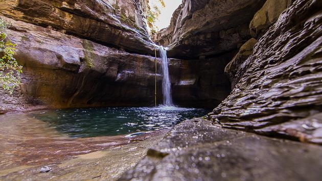 Scivola sulle rocce vicino a una cascata, muore giovane tedesca