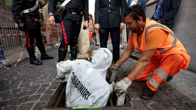 Rapina a Banca Intesa, l'ultimo del gruppo incastrato da una scarpa: dovrà scontare 15 anni