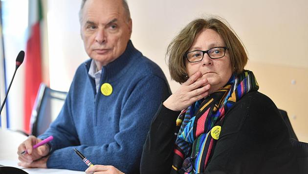 I genitori di Regeni: "Richiamare l'ambasciatore al Cairo"