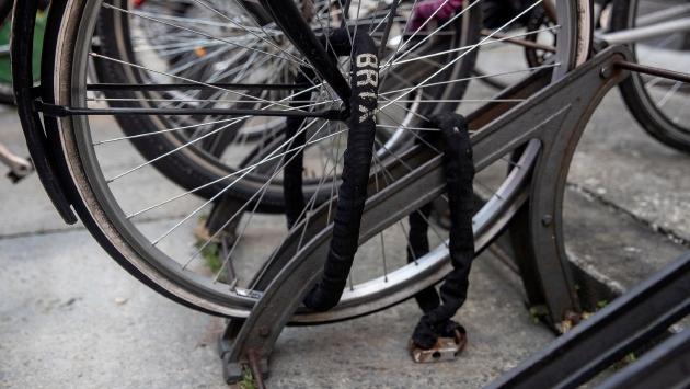 I ladri tornano ad armarsi di lucchetti, diversi episodi in centro storico
