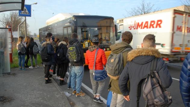 Andare a scuola? Un viaggio infinito con tempi biblici