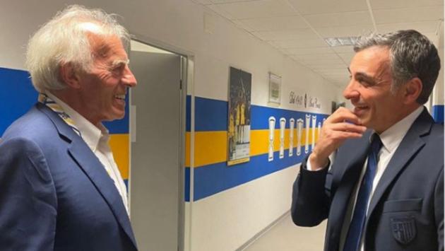 Ruoli ibridi, Pecchia come Scala