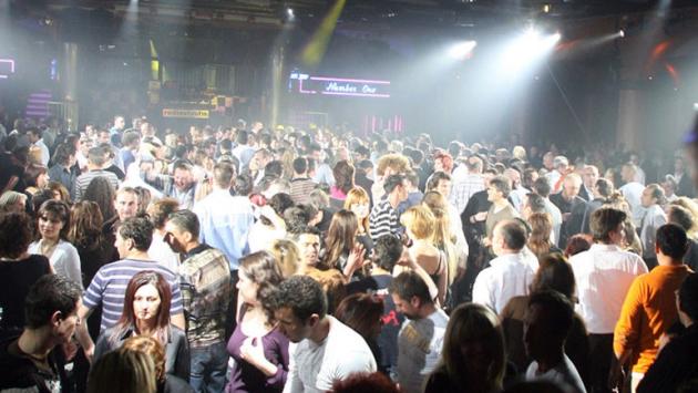 Muore dopo un covid party, "pensavo fosse tutto falso"