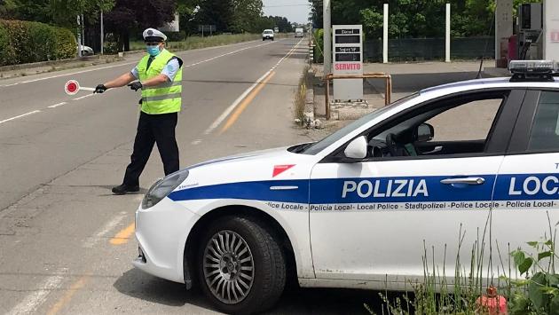 Aveva 10 fermi amministrativi: multa da 20 mila euro