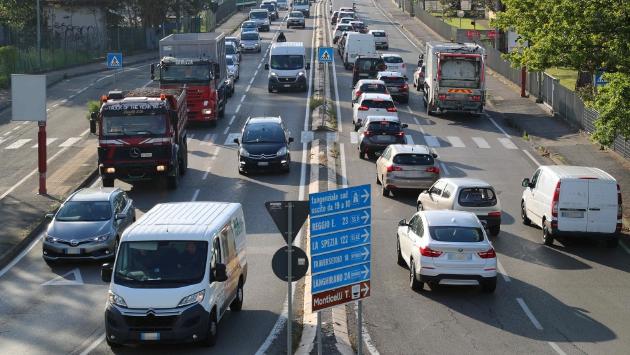 Piano urbano del traffico: ecco come cambierà la mobilità cittadina. Più zone 30 e più piste ciclabili