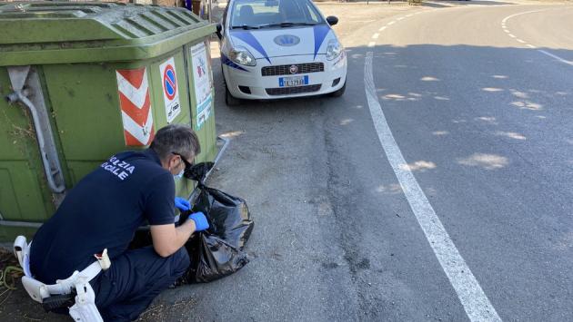 Tre lombarde a Soragna per disfarsi dei rifiuti: viste e multate