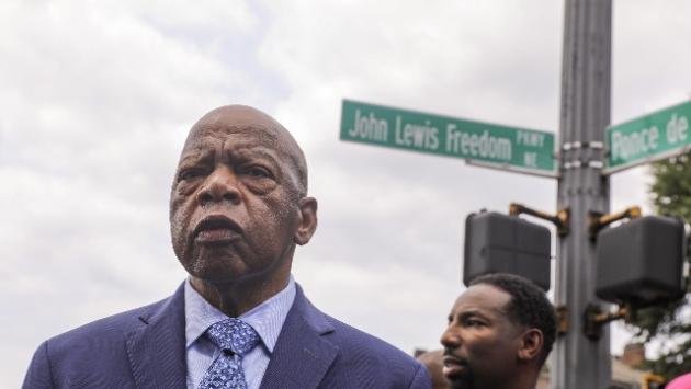 Morto John Lewis, icona dei diritti civili. Marciò con Matin Luther King