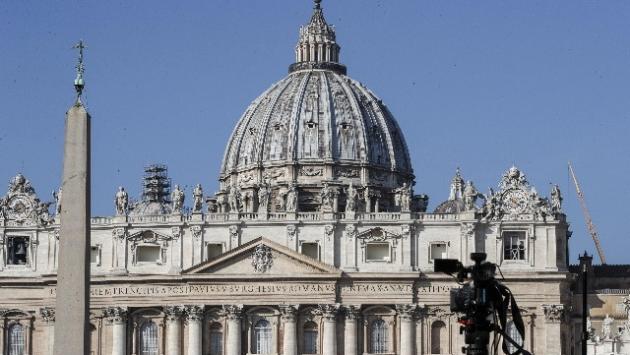 Vaticano: i laici potranno celebrare in via eccezionale nozze e funerali