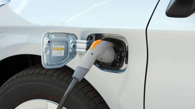 Mobilità elettrica, arrivano 60 nuove colonnine di ricarica. E 9 saranno "fast"