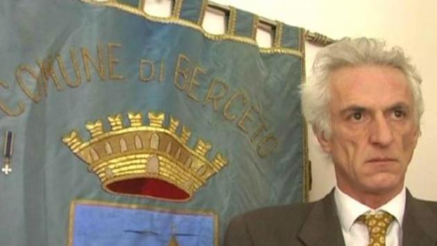 Lucchi scrive a Giorgio Armani: «Crei la linea Berceto»