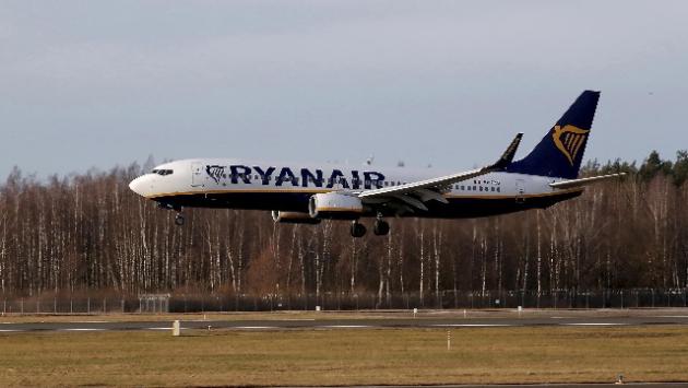 Ryanair perde 185 milioni nel primo trimestre