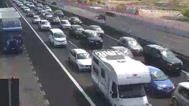 Code in A1 fra Parma e allacciamento A15 in direzione Nord